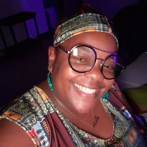 Meet your Posher, Kim